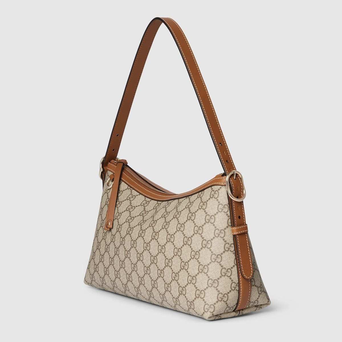 GG Emblem medium shoulder bag