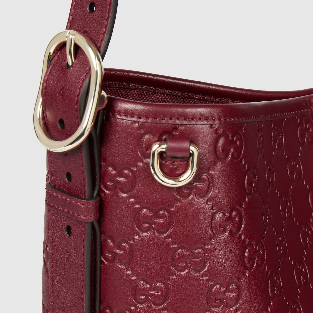 Gvc*1 Emblem medium shoulder bag