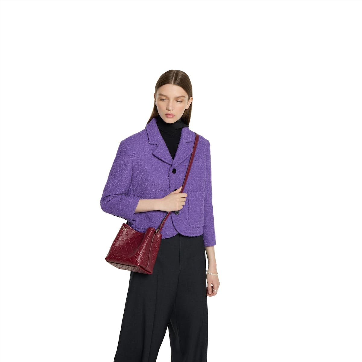 Gvc*1 Emblem small bucket bag