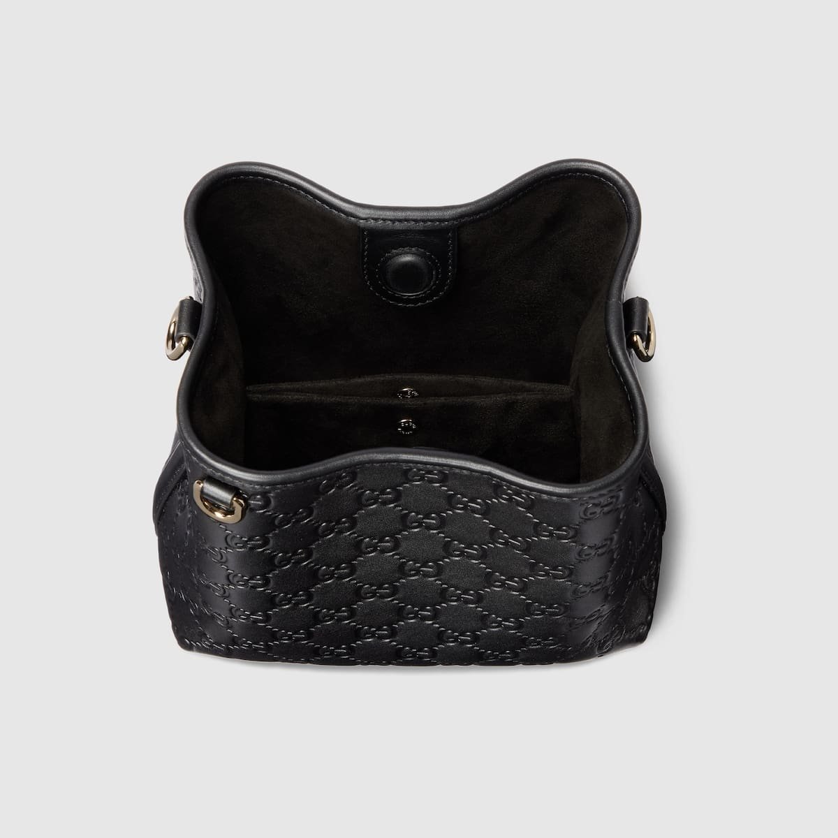 Gvc*1 Emblem small bucket bag