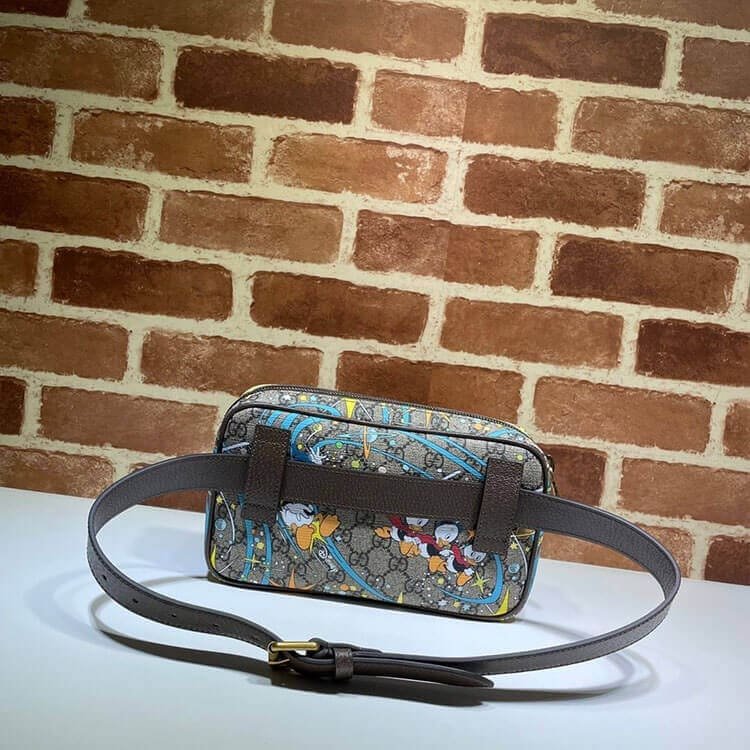 Gvc*1 Disney x Gvc*1 Donald Duck Print Belt Bag