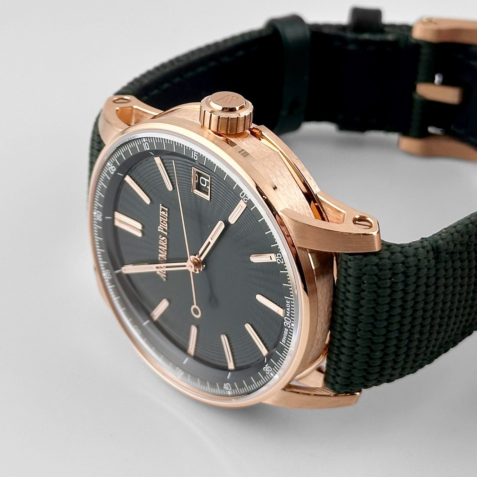Audemars P1g*et Code 11.59 15210OR.OO.A056KB.01 Rose Gold Green Dial (2024)
