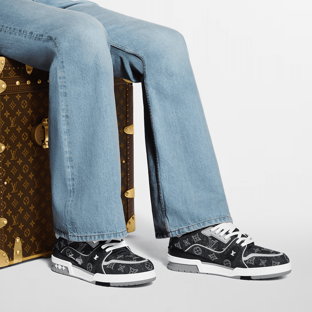 L0vis Vvtt0n 1AJ340 LV Trainer Sneaker