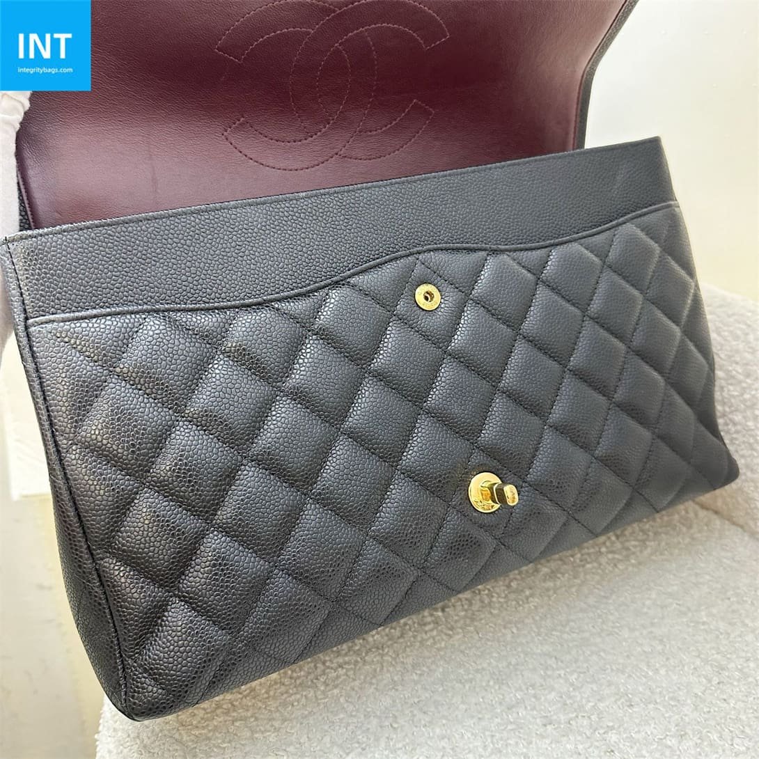 Ch**el Classic Maxi Handbag GRAINED CALFSKIN & GOLD METAL