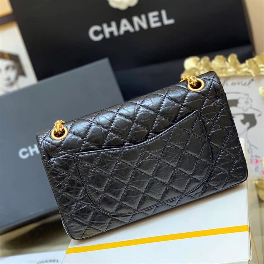 Ch**el LARGE 2.55 HANDBAG A37587