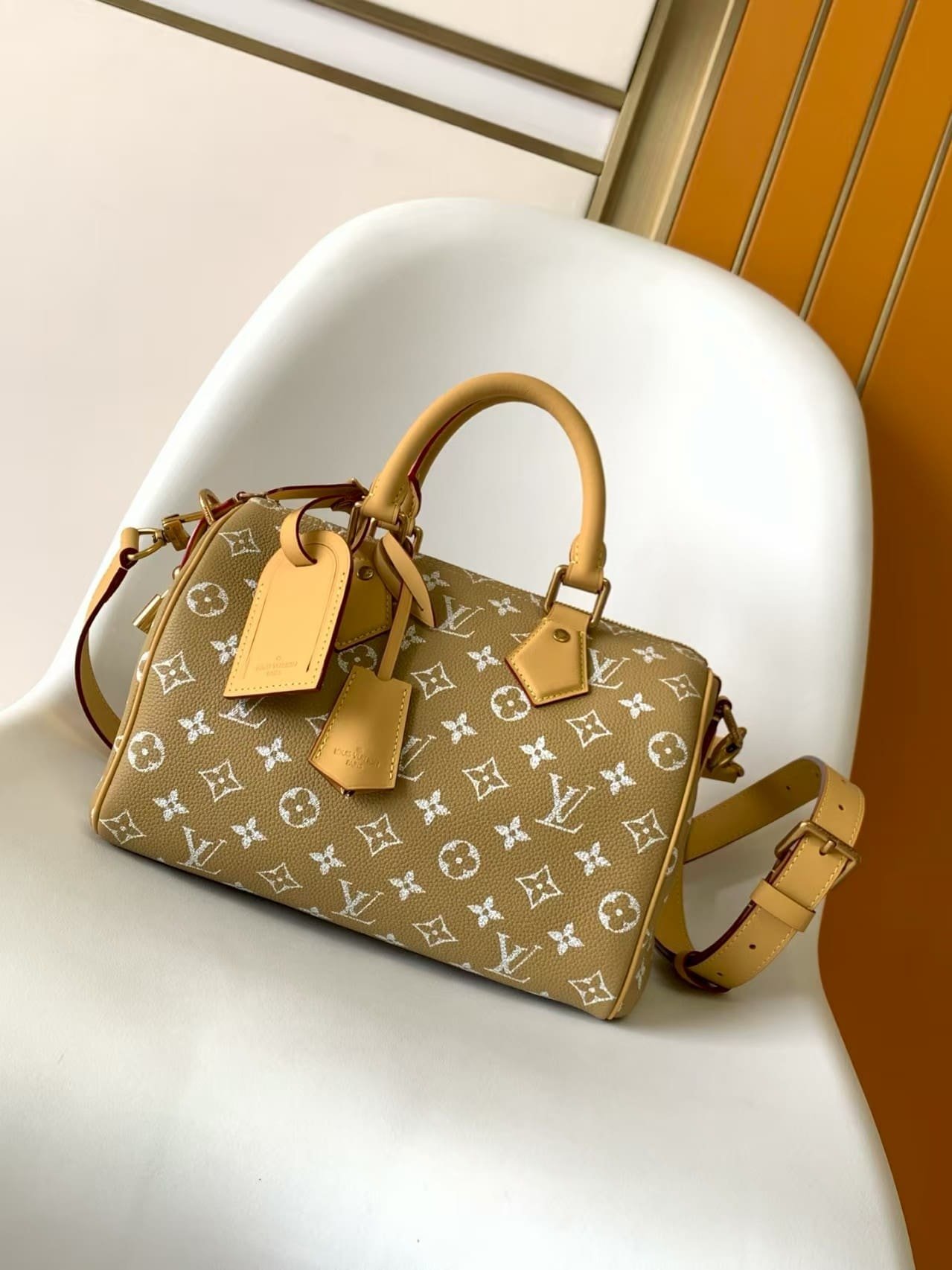 L0vis Vvtt0n M26305 Speedy P9 Bandoulière 25