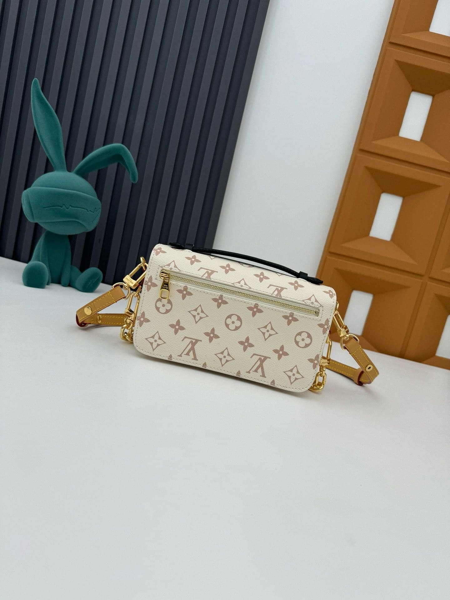 L0vis Vvtt0n M46914 Pochette Métis East West