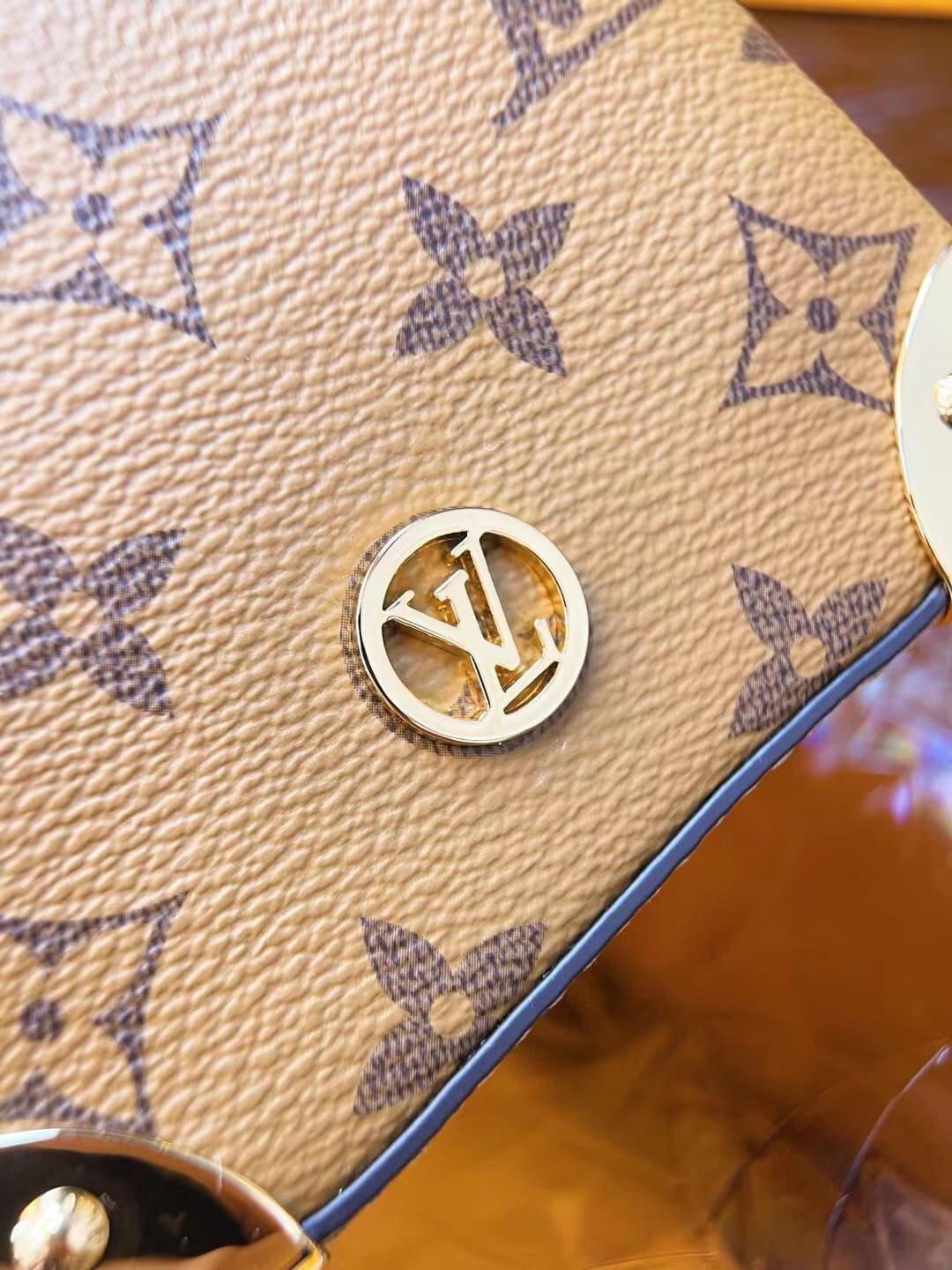 L0vis Vvtt0n M82885 Noé Purse LV Charms