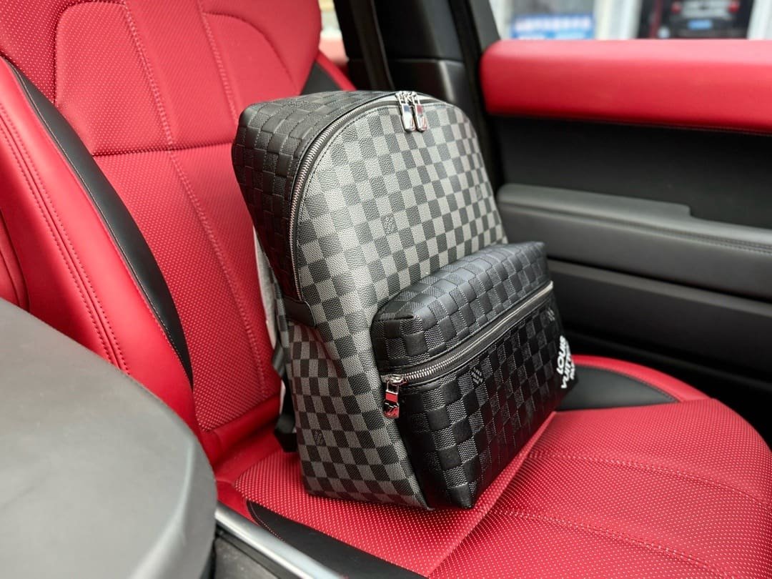 L0vis Vvtt0n Backpack