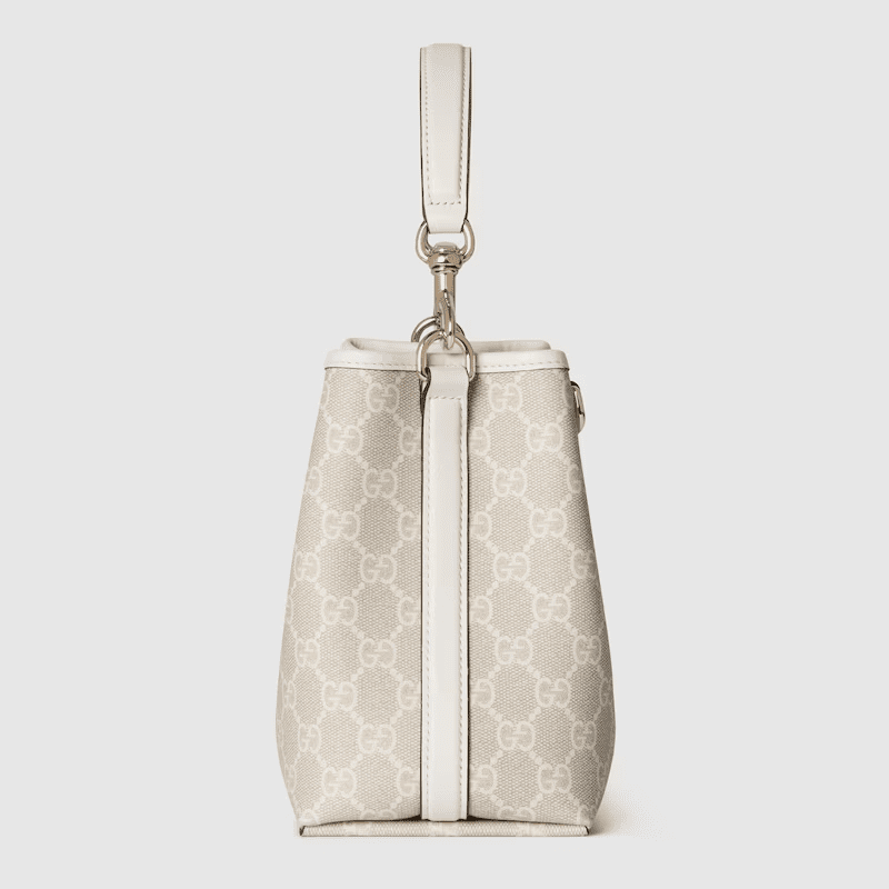 Gvc*1 EMBLEM SMALL BUCKET BAG