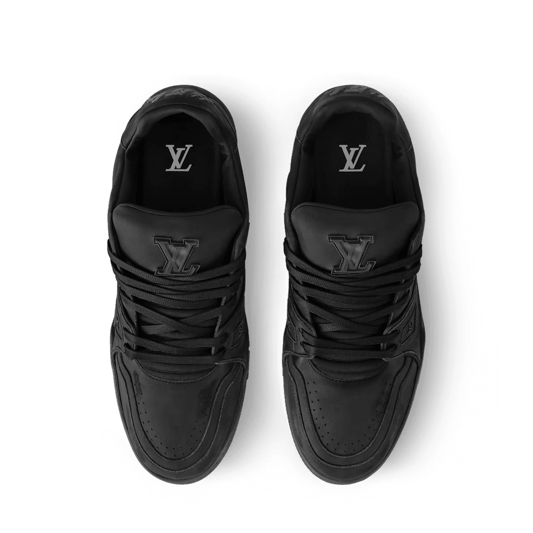 L0vis Vvtt0n 1ADEQR LV Trainer Distressed Sneaker