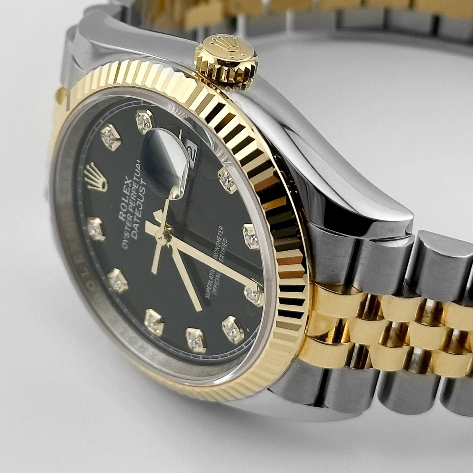 R01ex Datejust 36 126233 Stainless Steel Yellow Gold Black D1am0nd Dial Jubilee (2024)