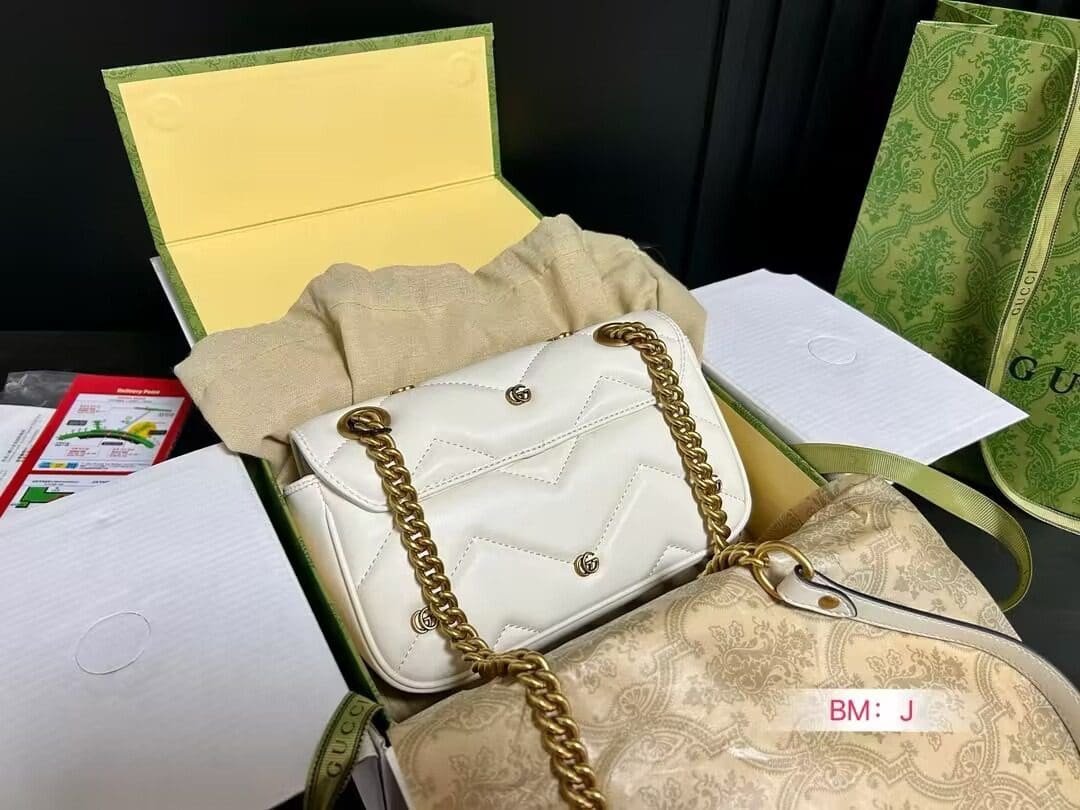 Gvc*1 MARMONT SMALL SHOULDER BAG