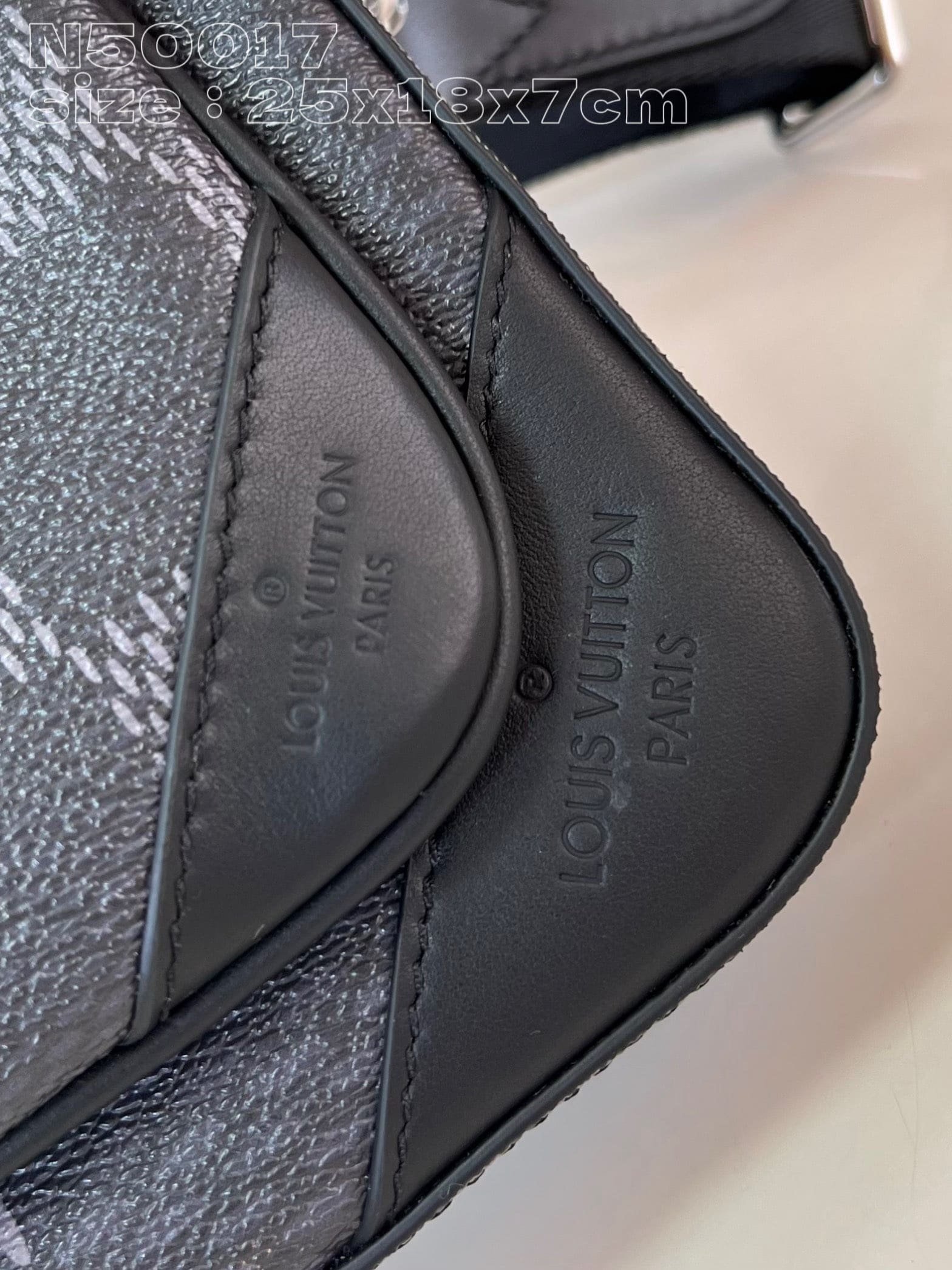 L0vis Vvtt0n Trio Messenger N50017