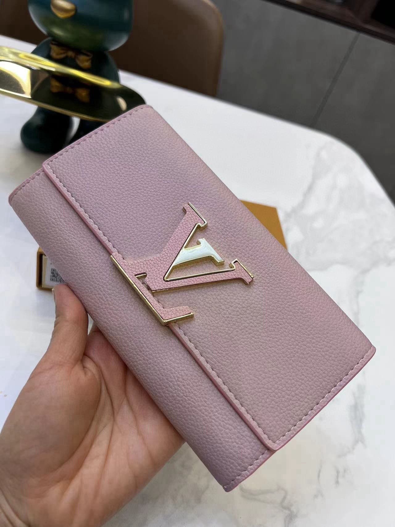 L0vis Vvtt0n M61249 Capucines Wallet