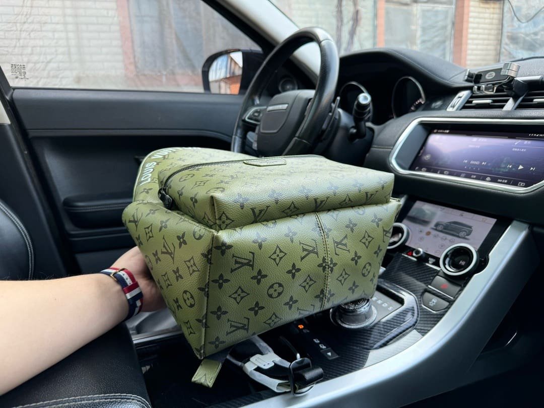 L0vis Vvtt0n Discovery Backpack PM M46802