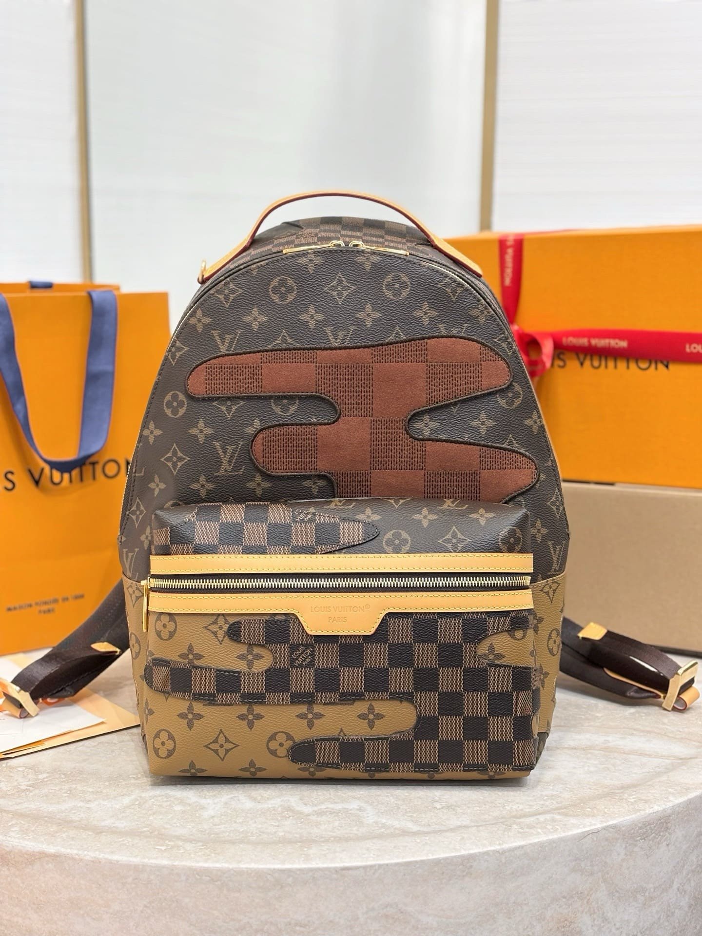 L0vis Vvtt0n M26130 Discovery Backpack PM