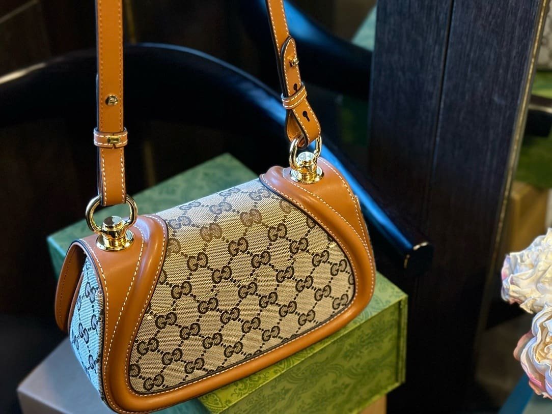 Gvc*1 Blondie mini shoulder bag
