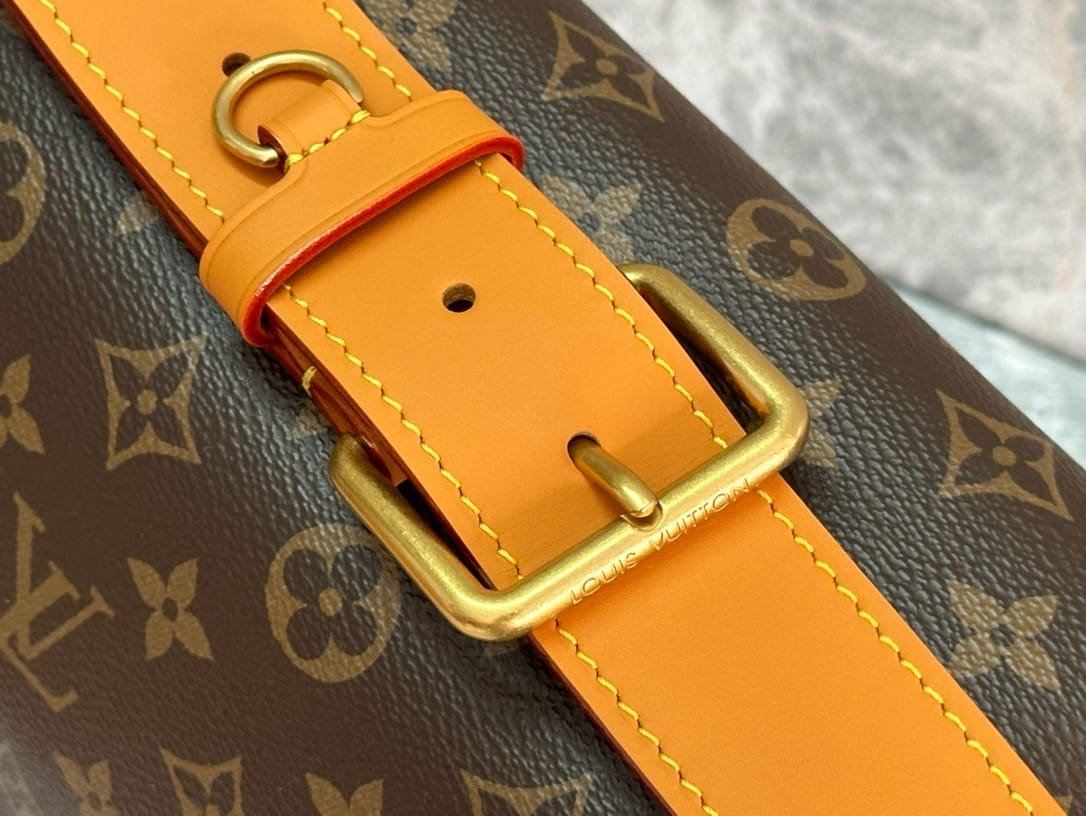 L0vis Vvtt0n M14723 Satchel Messenger