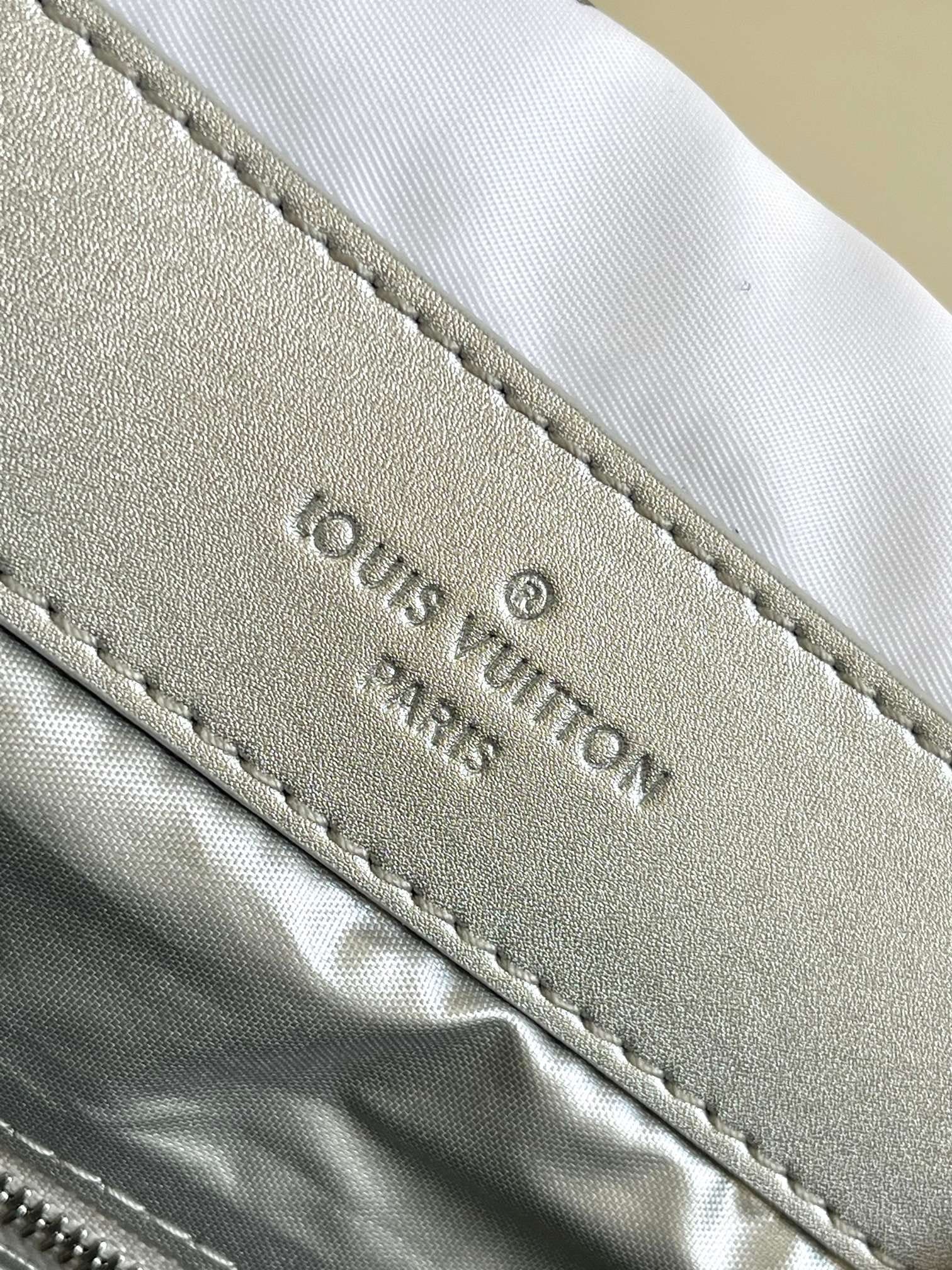 L0vis Vvtt0n M11847 OnTheGo MM