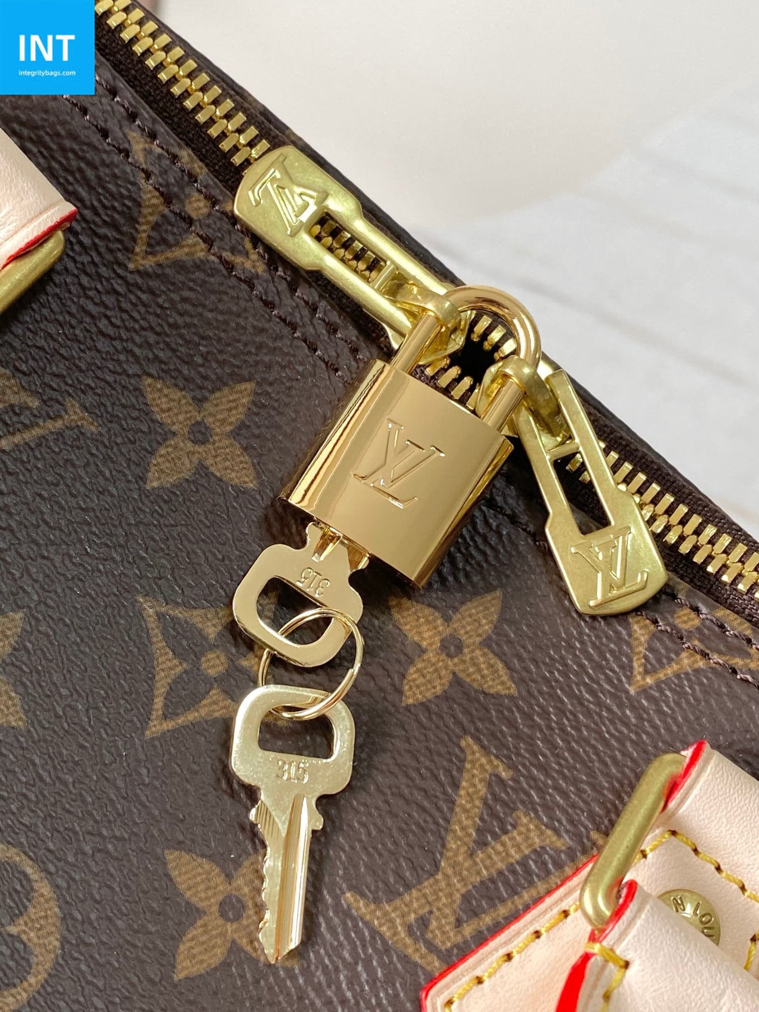 L0vis Vvtt0n M46981 Speedy Bandoulière 35