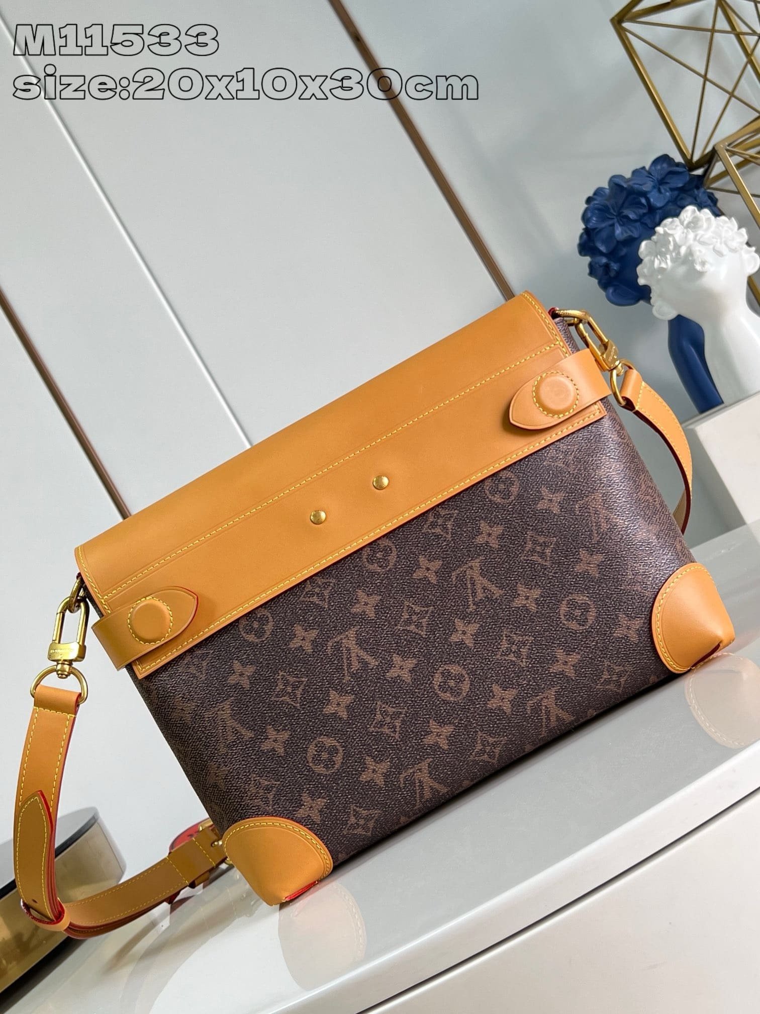 L0vis Vvtt0n M11533 Steamer Crossbody