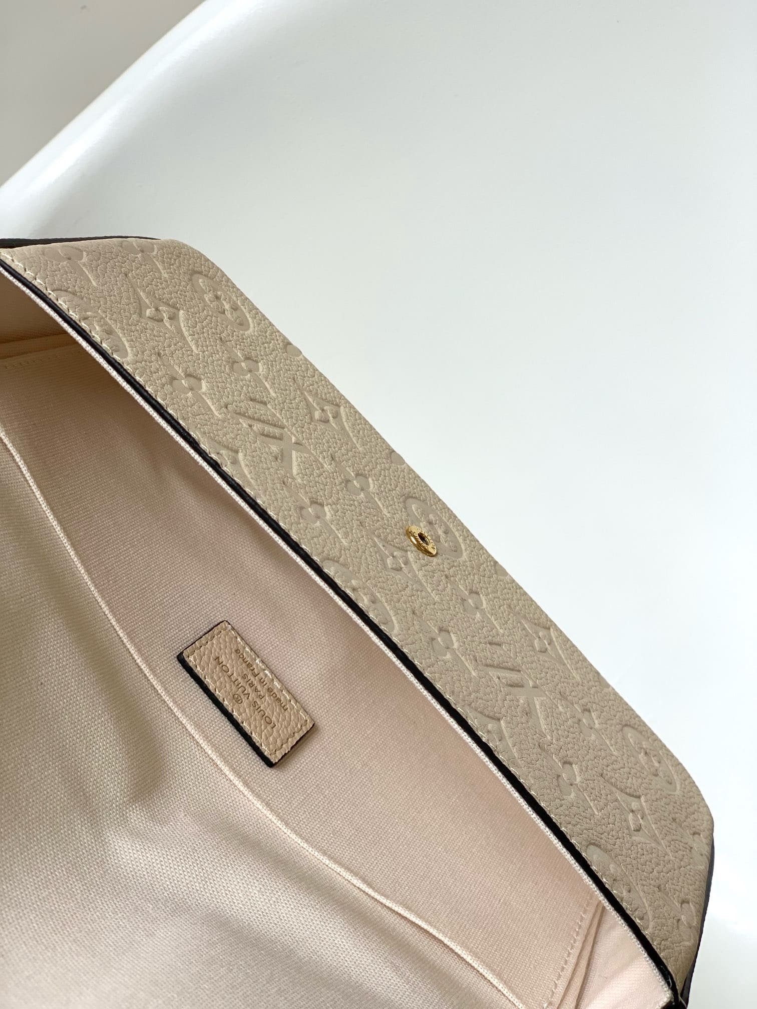 L0vis Vvtt0n M82363 Félicie Pochette