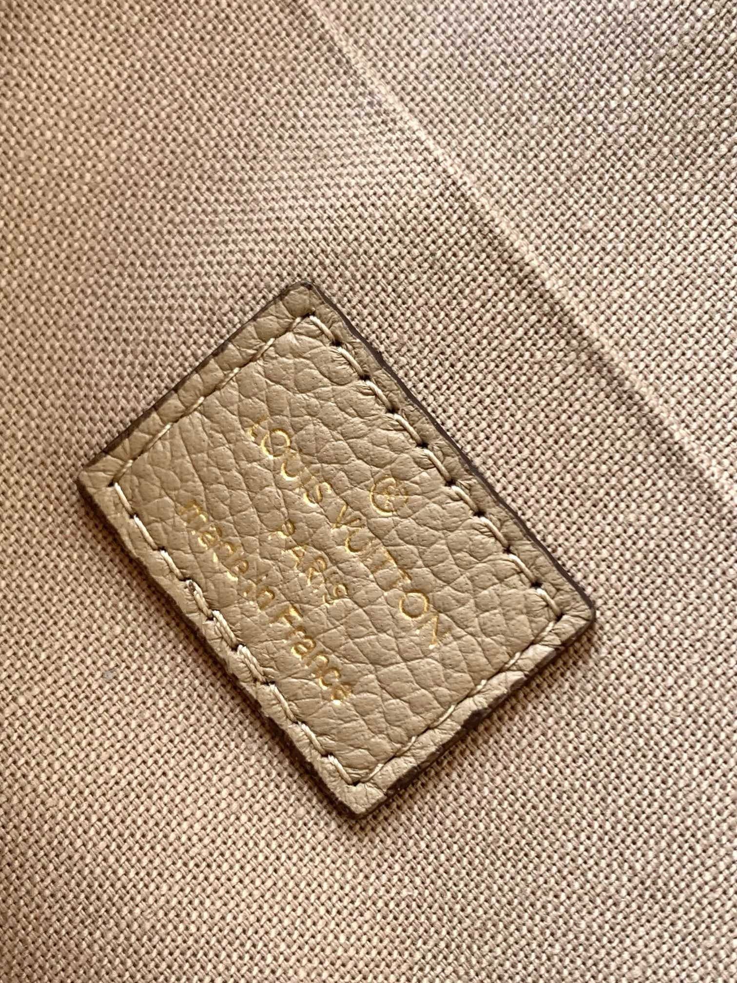 L0vis Vvtt0n M82609 Félicie Pochette