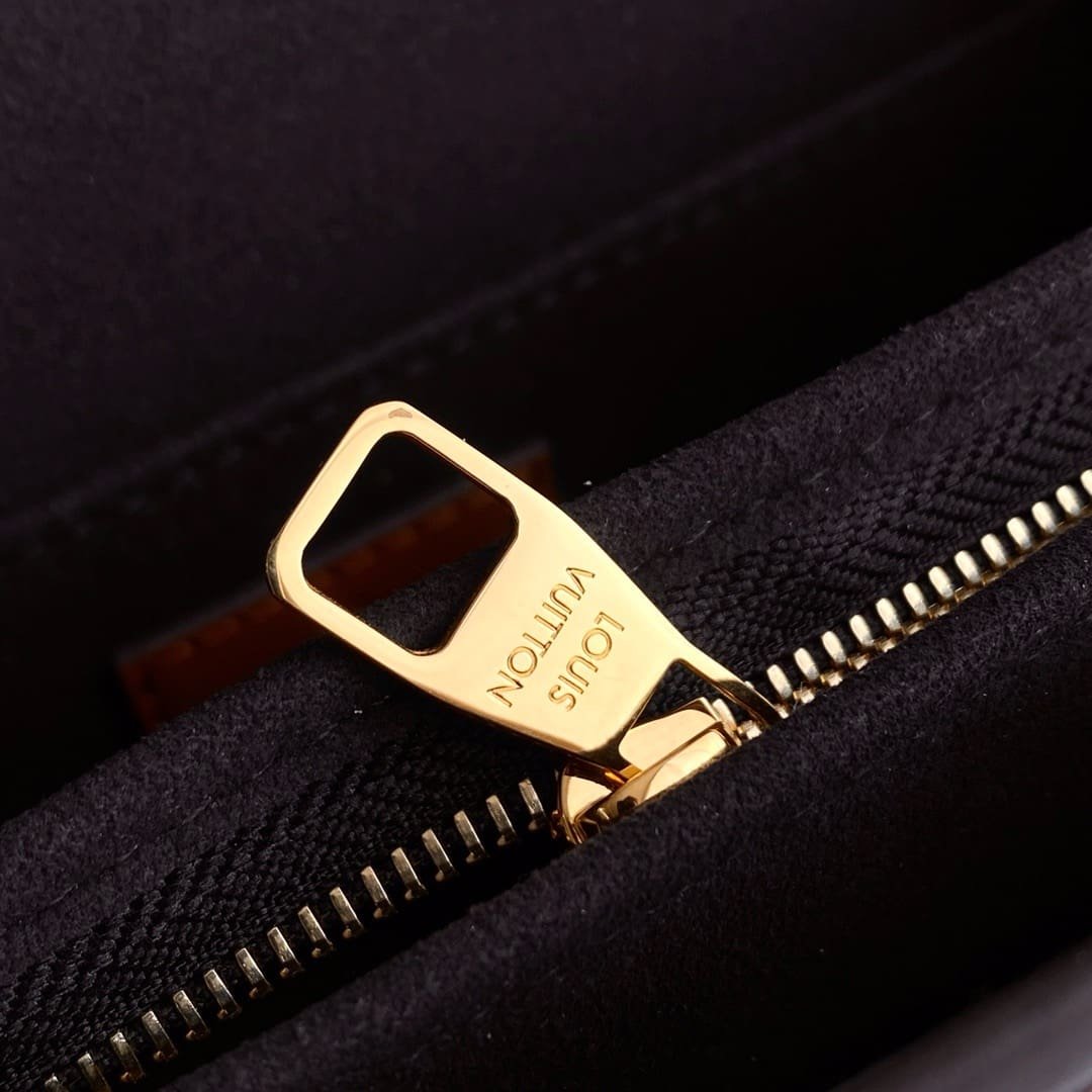 L0vis Vvtt0n Dauphine MM Bag M44391
