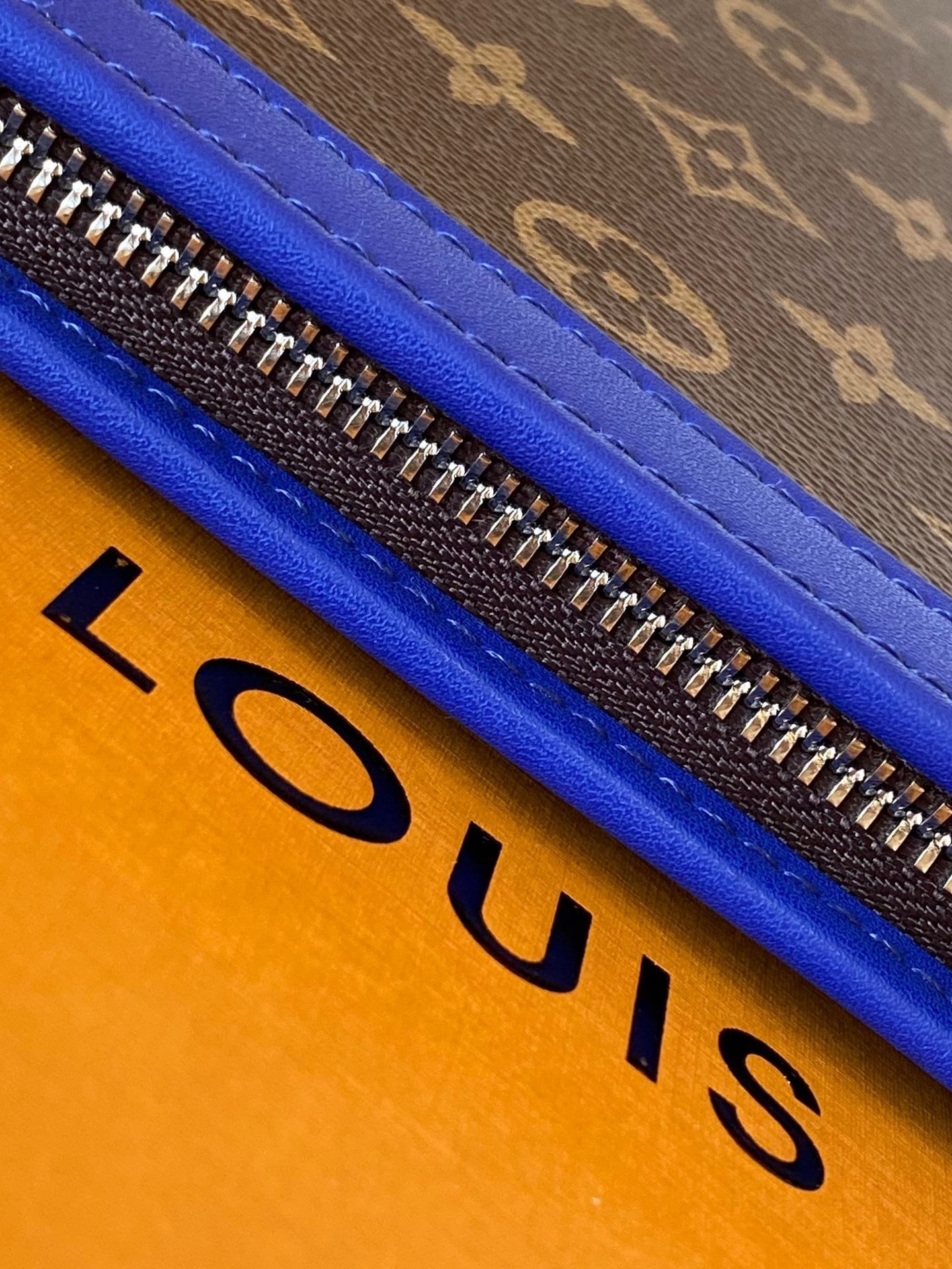 L0vis Vvtt0n M12819 Pochette Voyage MM