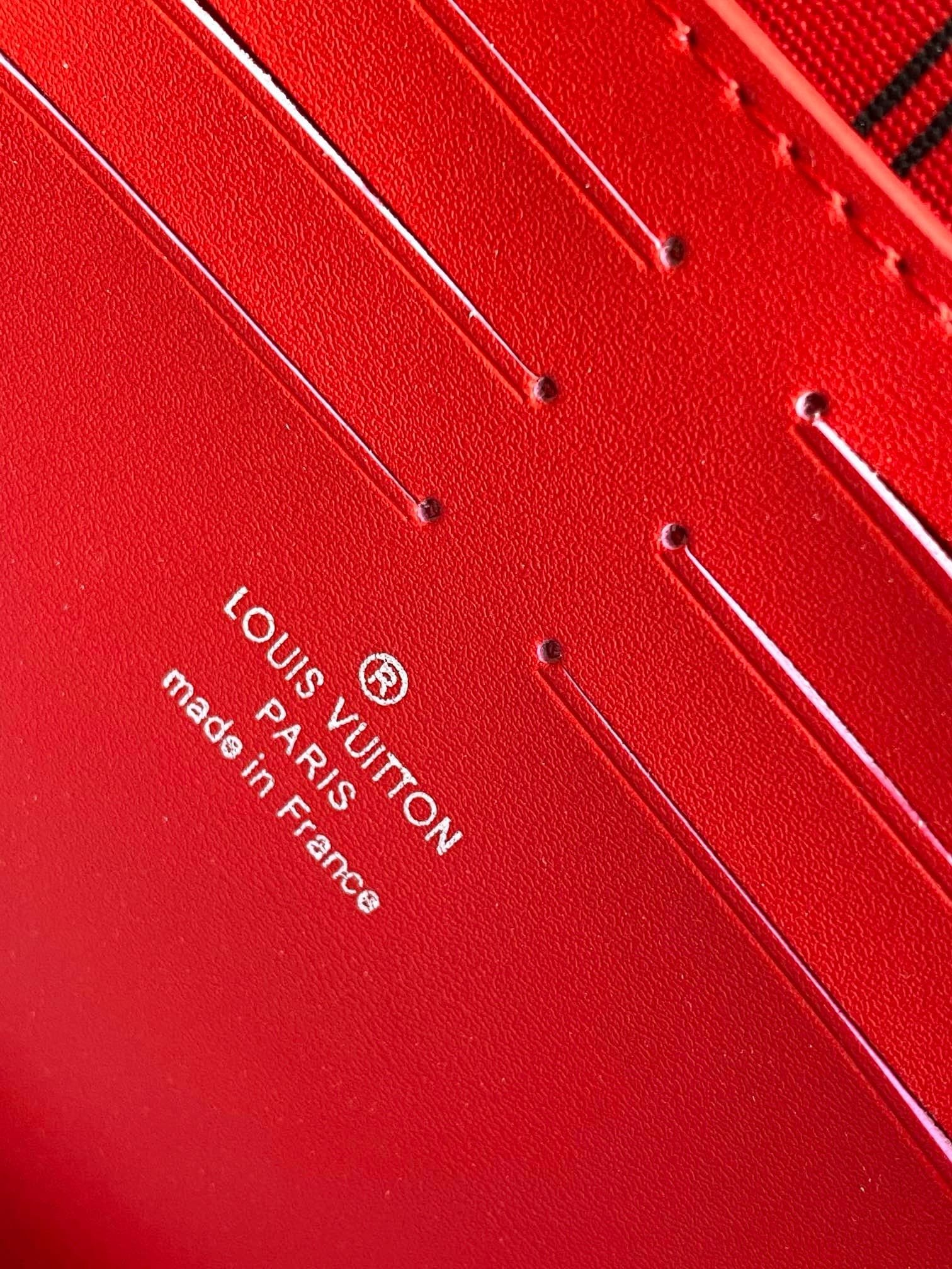 L0vis Vvtt0n M12817 Pochette Voyage MM