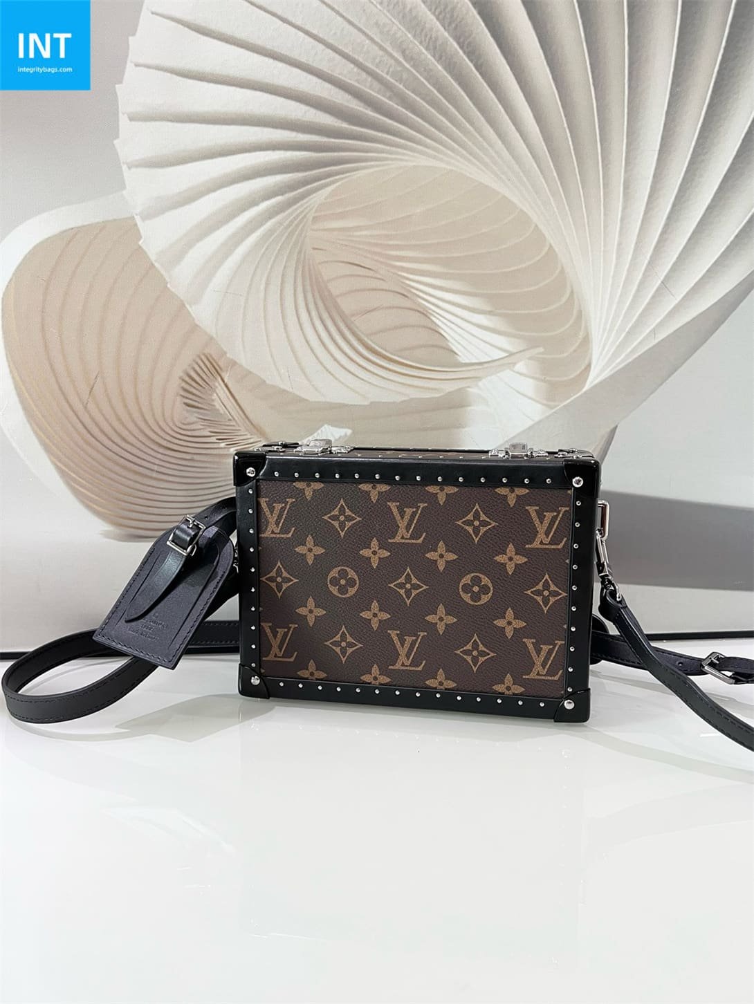 L0vis Vvtt0n M20252 CLUTCH BOX Portable Hard Case