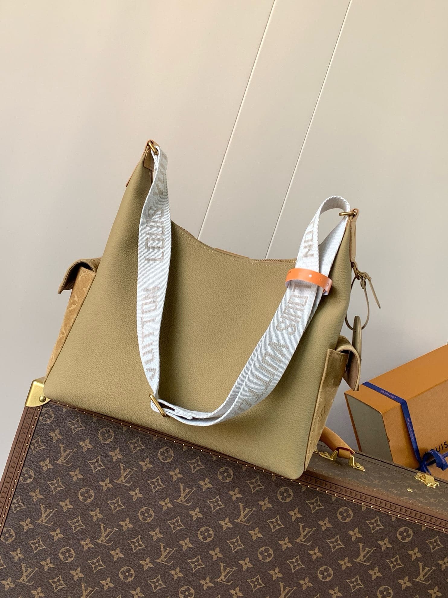 L0vis Vvtt0n M12697 Hobo Cargo (top quality)
