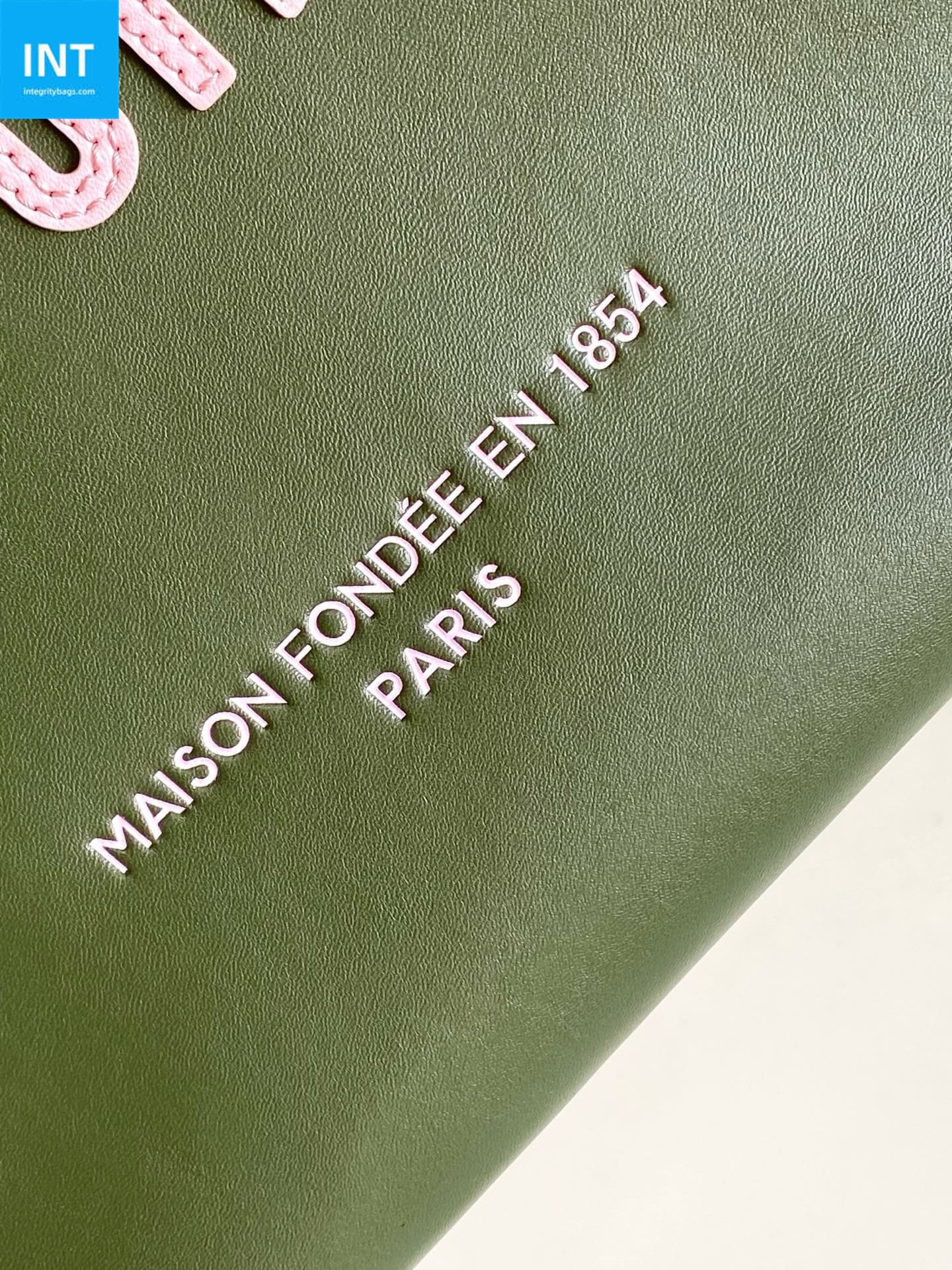 L0vis Vvtt0n M26082 Shopper Tote MM