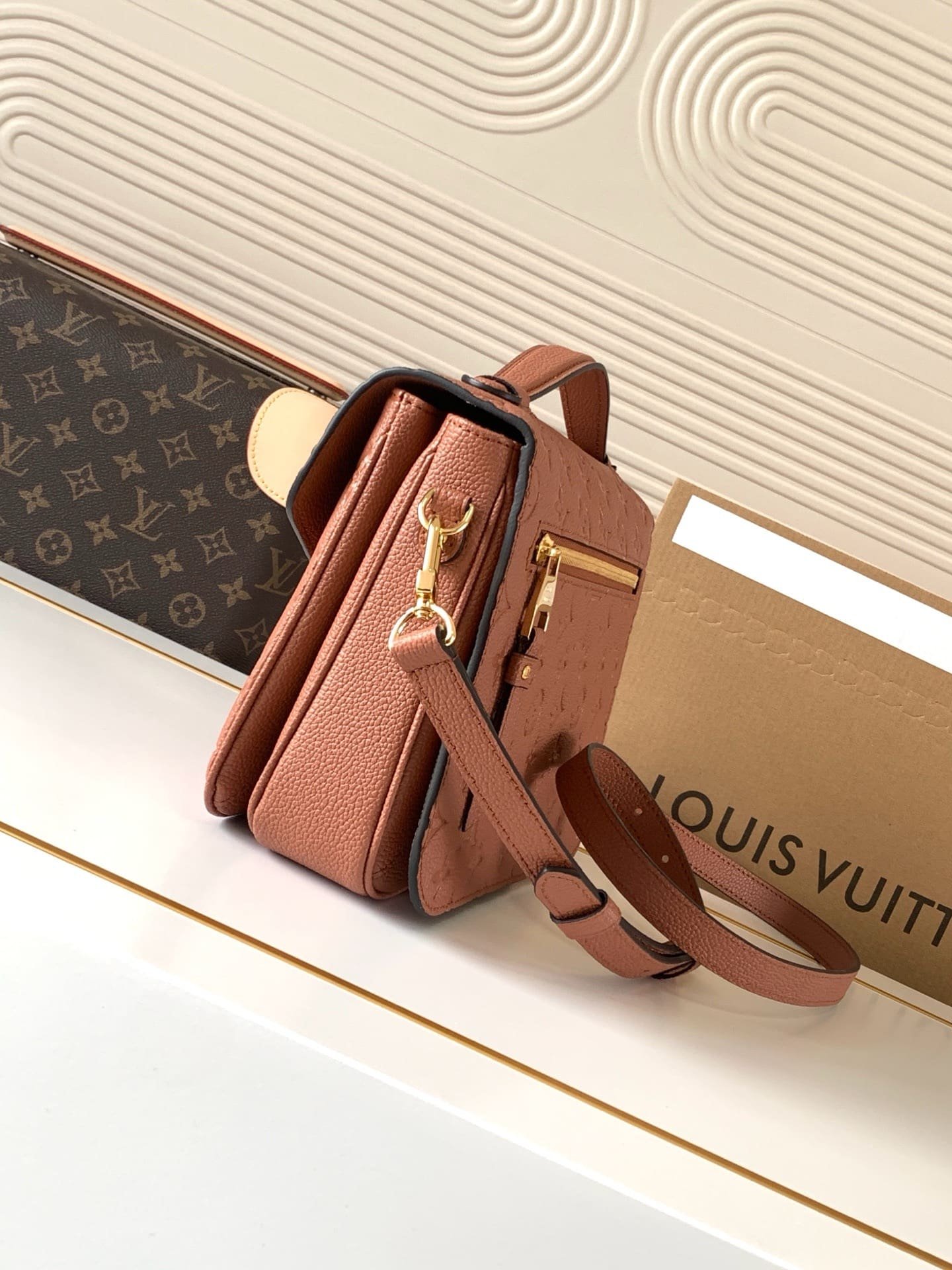 L0vis Vvtt0n M12711 Pochette Métis