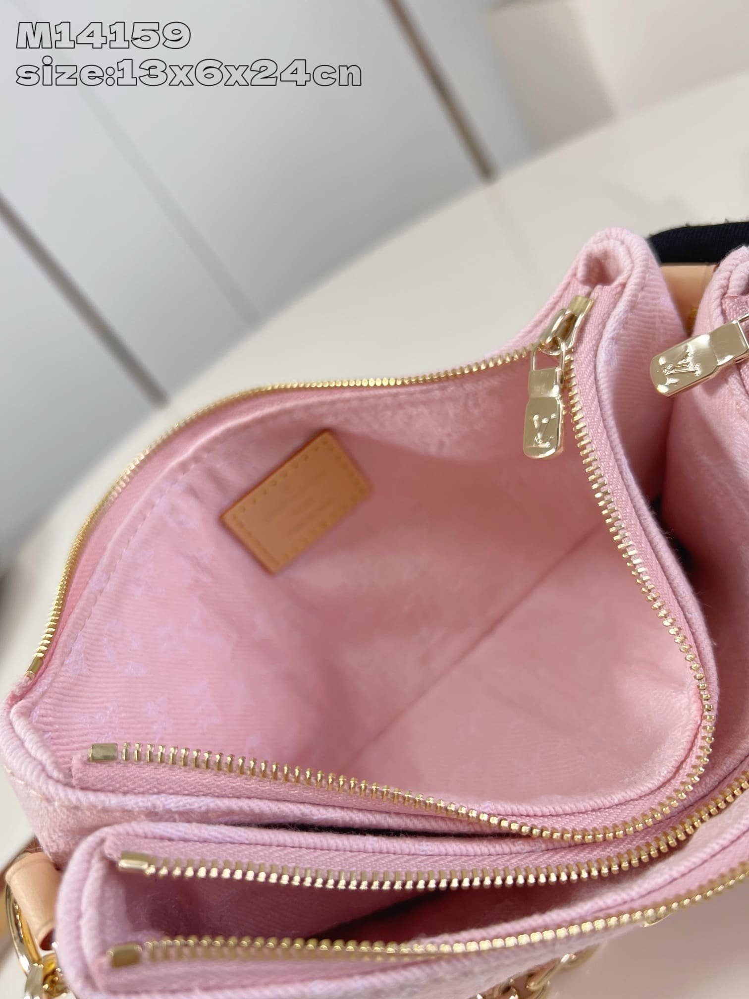 L0vis Vvtt0n M14159 Liv Pochette