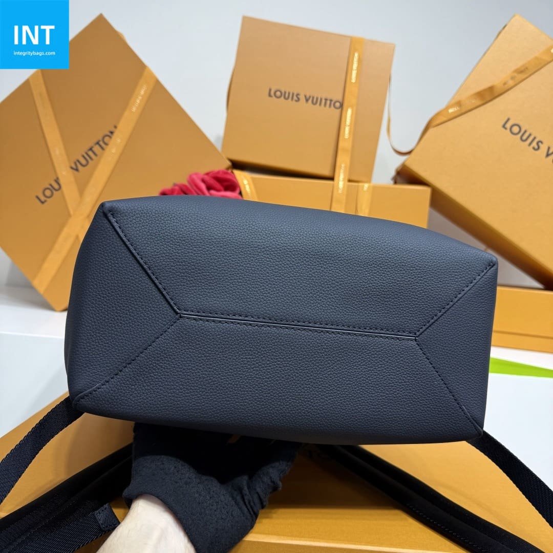 L0vis Vvtt0n M15262 Fastline Backpack