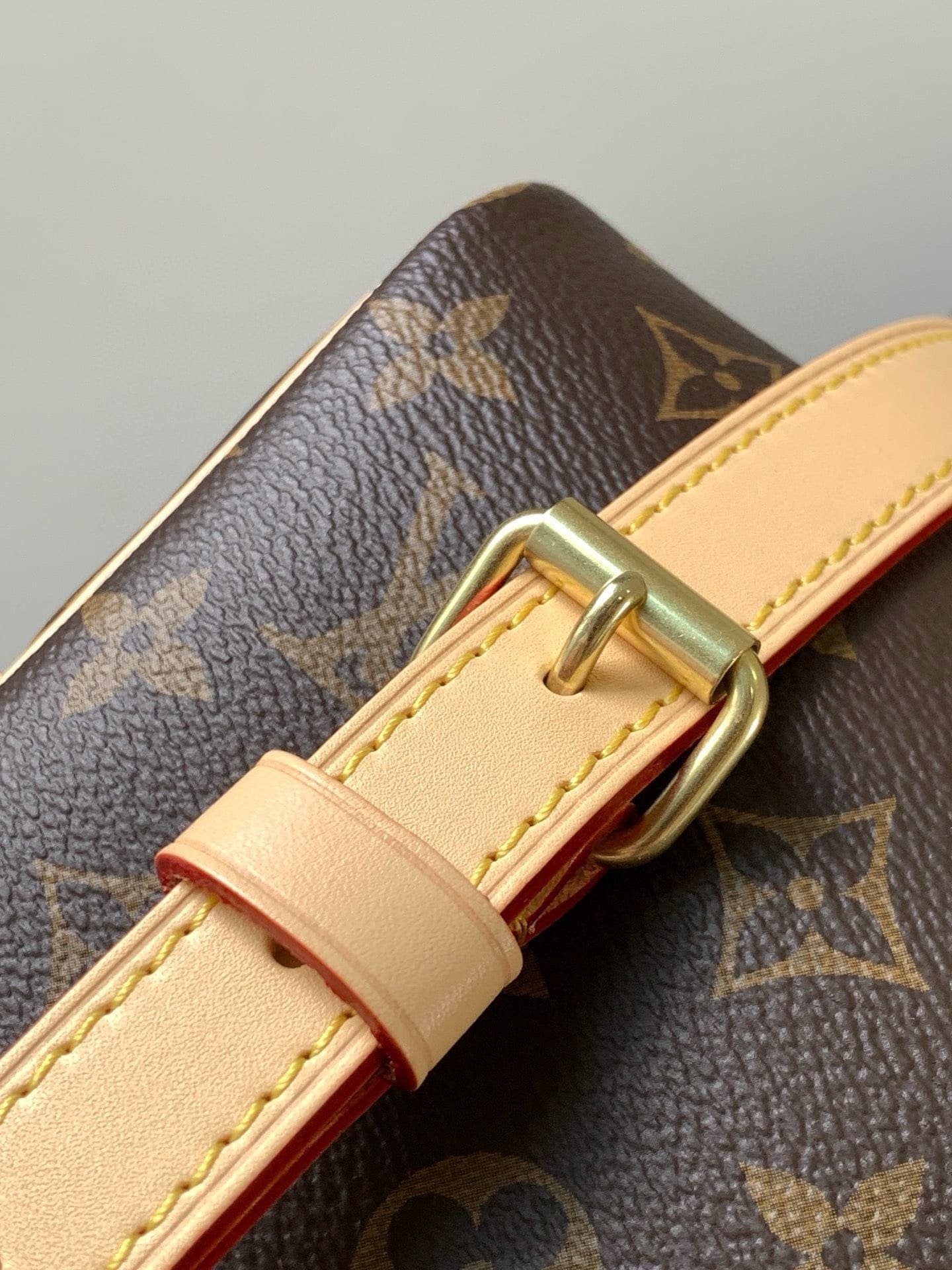L0vis Vvtt0n M46980 Speedy Bandoulière 30