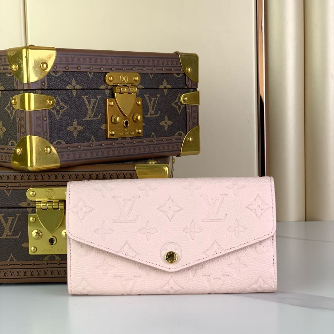 L0vis Vvtt0n M83443 Sarah Wallet