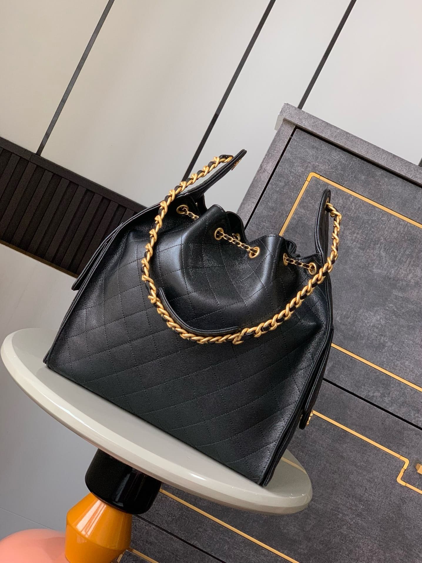 Ch**el 25 Medium Handbag