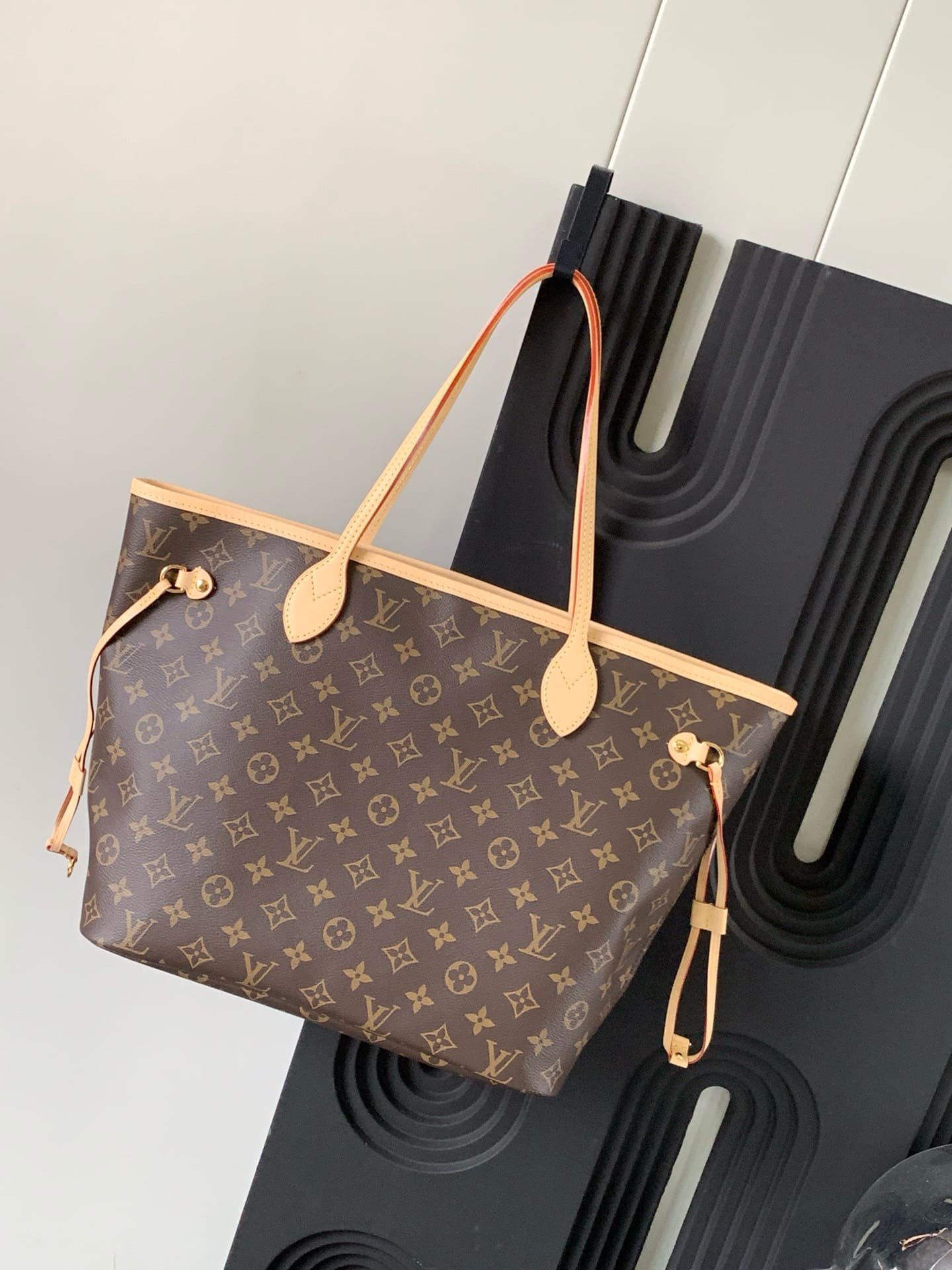 L0vis Vvtt0n M46975 Neverfull MM
