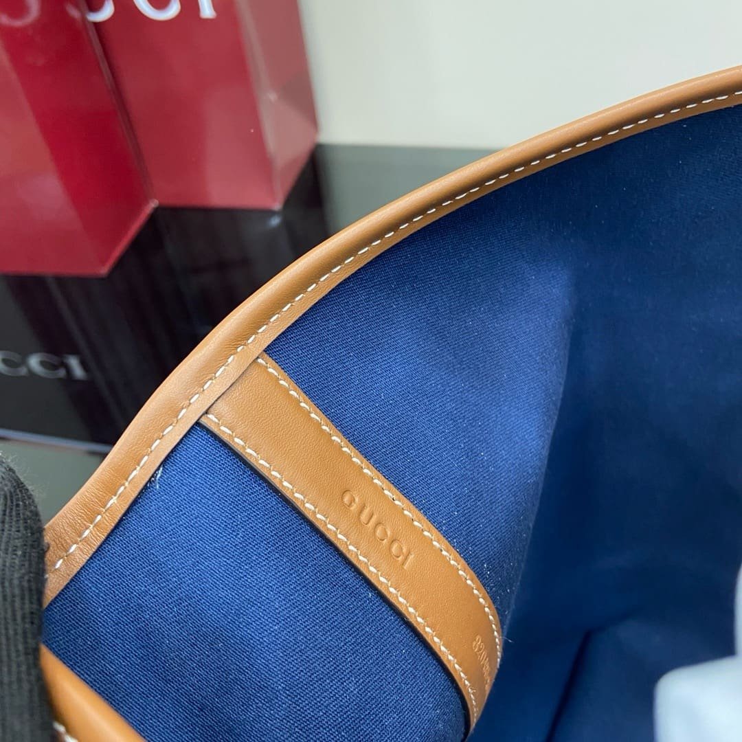 Gvc*1 TOTISSIMA LARGE TOTE BAG