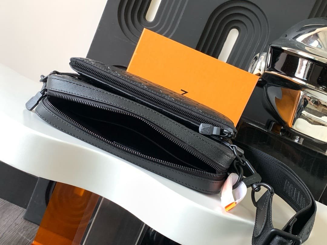 L0vis Vvtt0n M46602 Trio Messenger