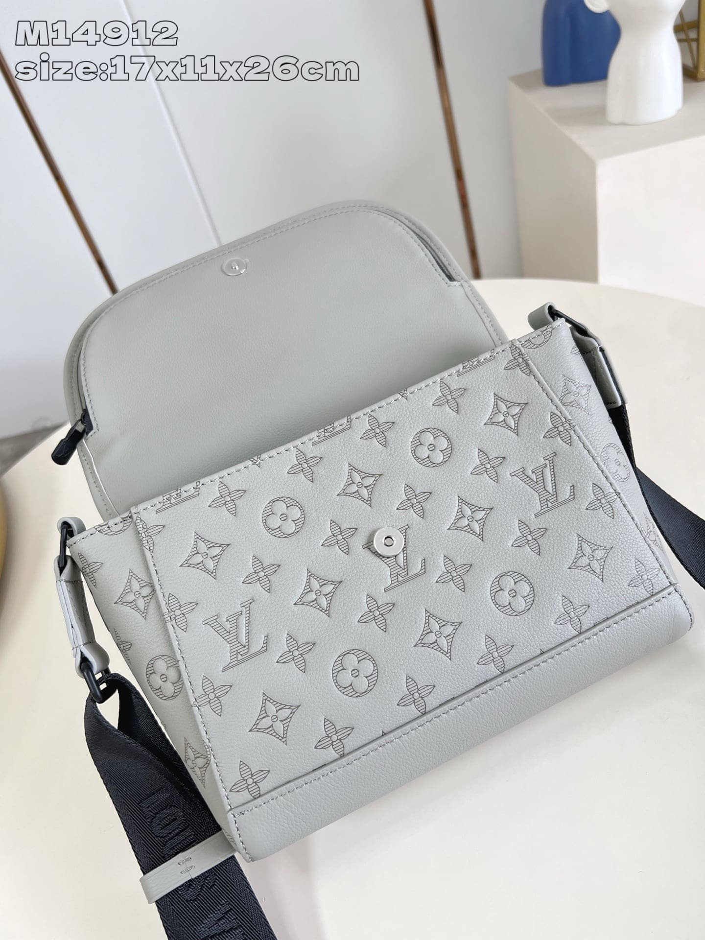 L0vis Vvtt0n M14912 Pulse Messenger