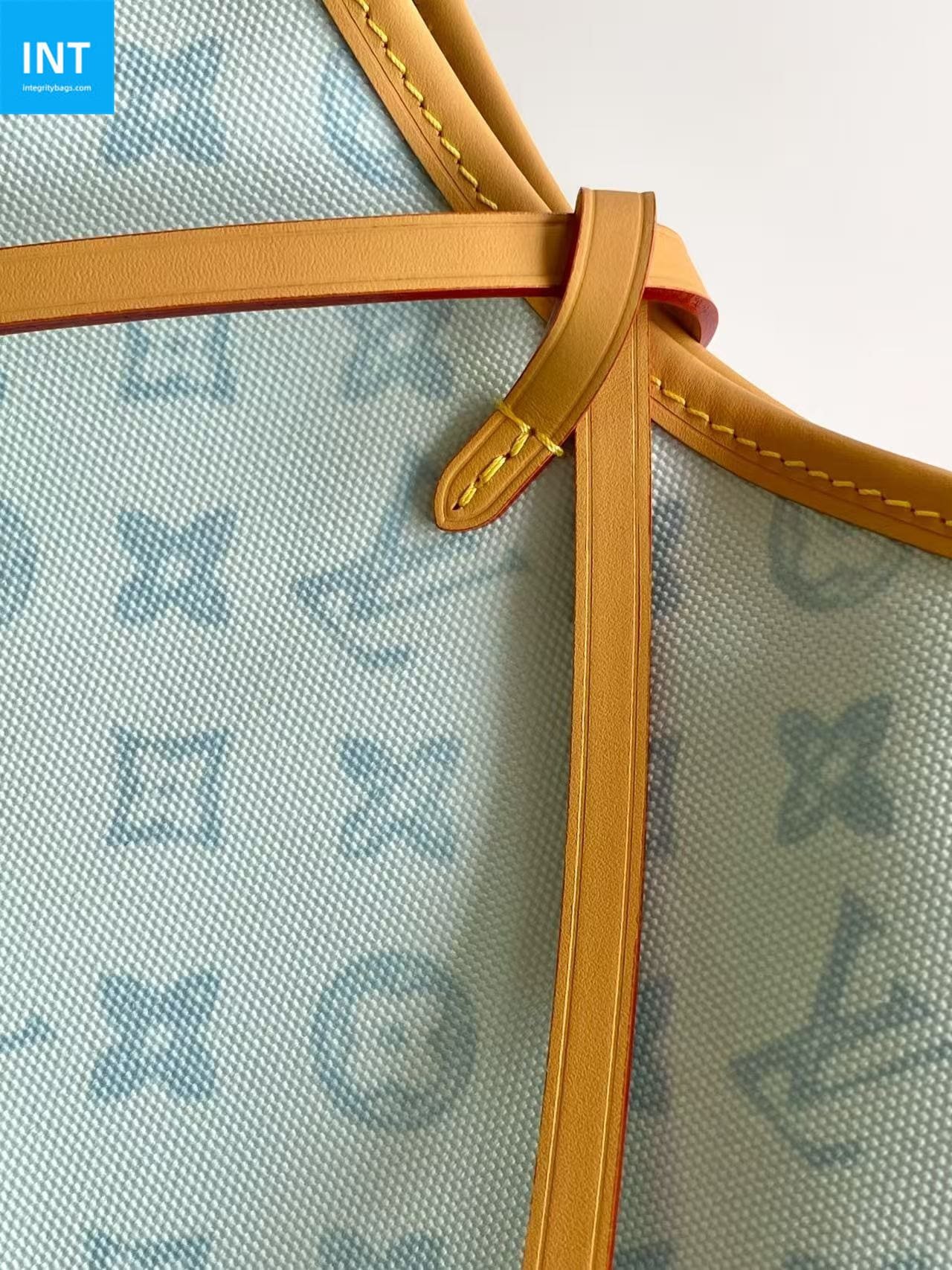 L0vis Vvtt0n M27532 CarryAll PM