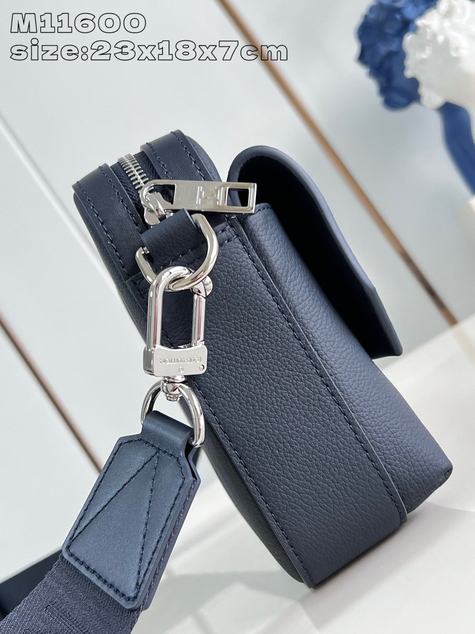 L0vis Vvtt0n M11600 Fastline Messenger