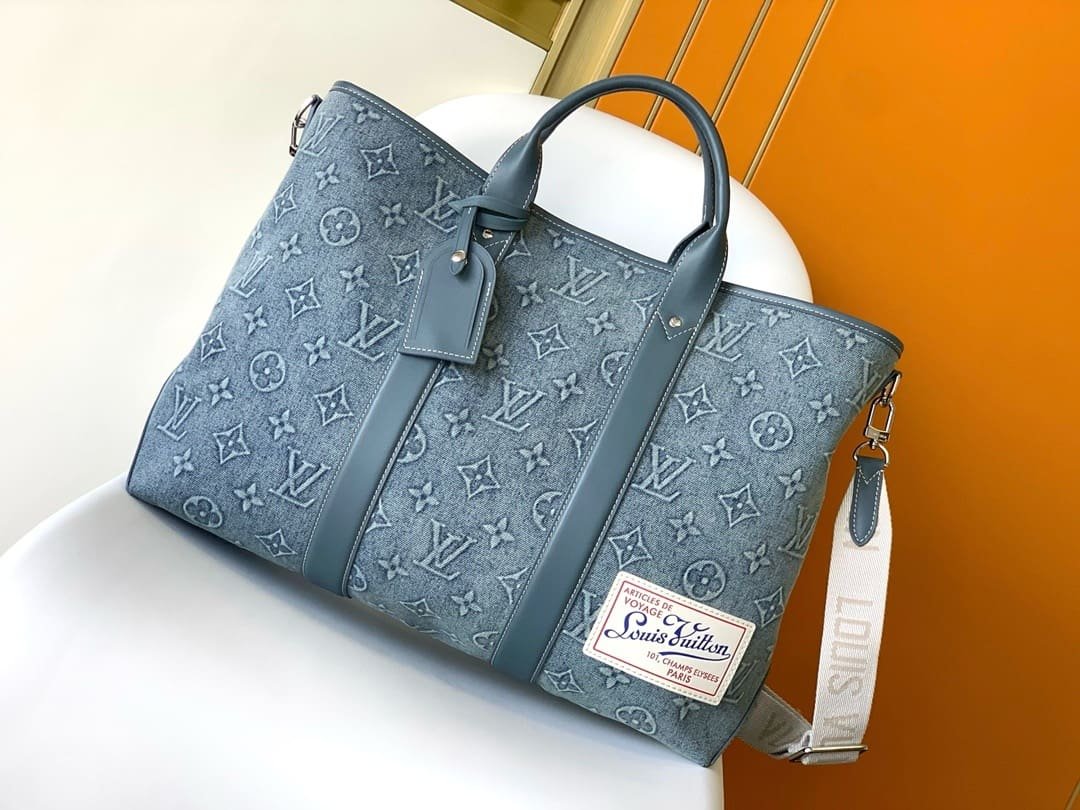 L0vis Vvtt0n M22537 Weekend Tote NM