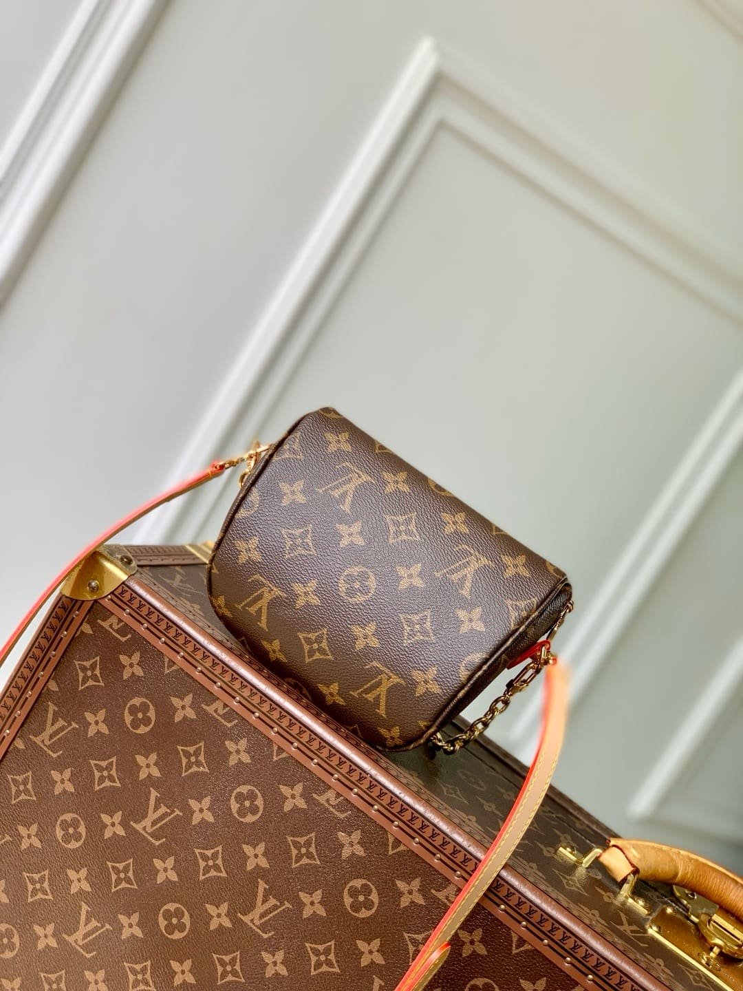 L0vis Vvtt0n M13449 LV x TM Mini Bumbag