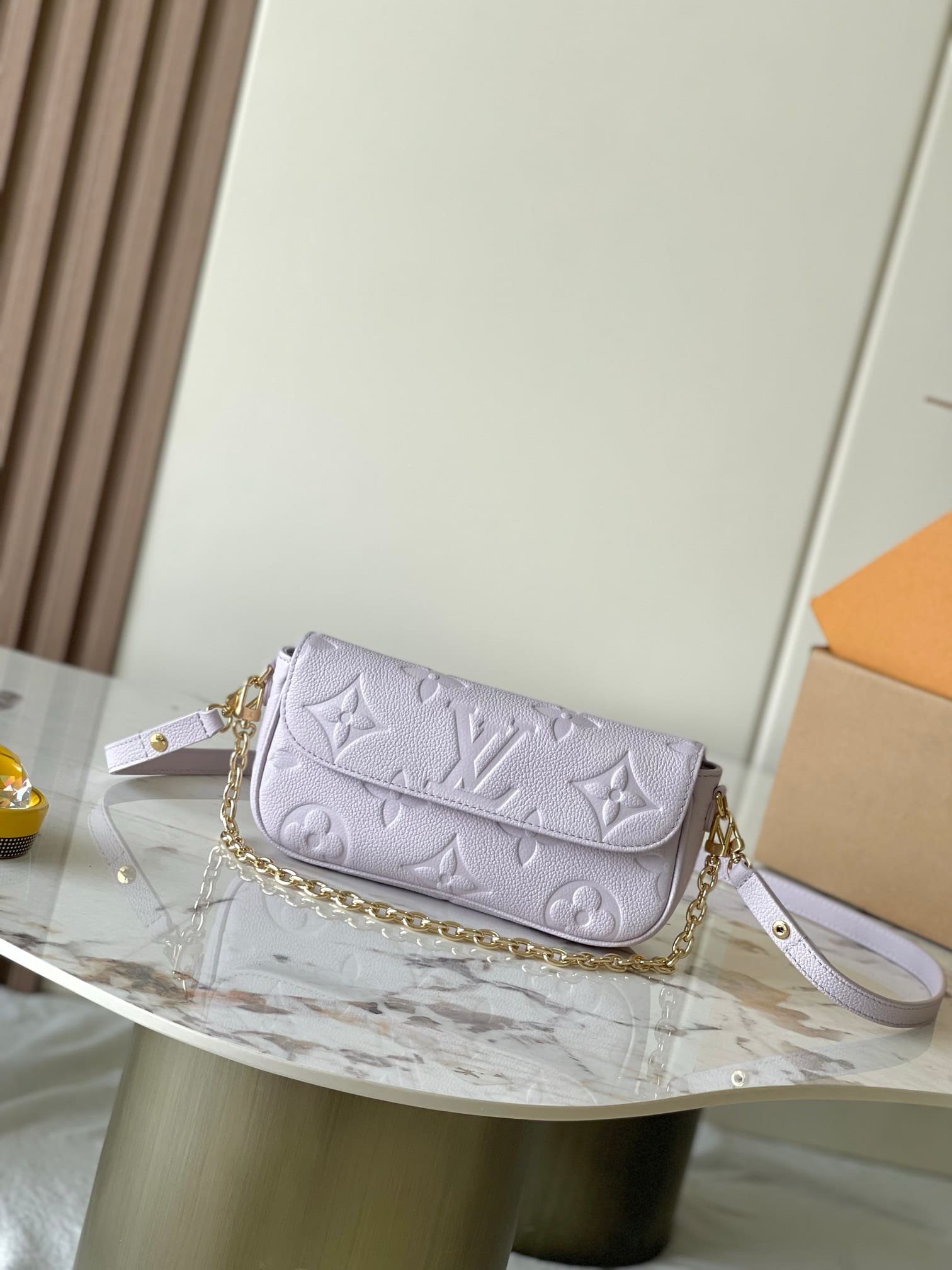 L0vis Vvtt0n M25714 Wallet On Chain Ivy
