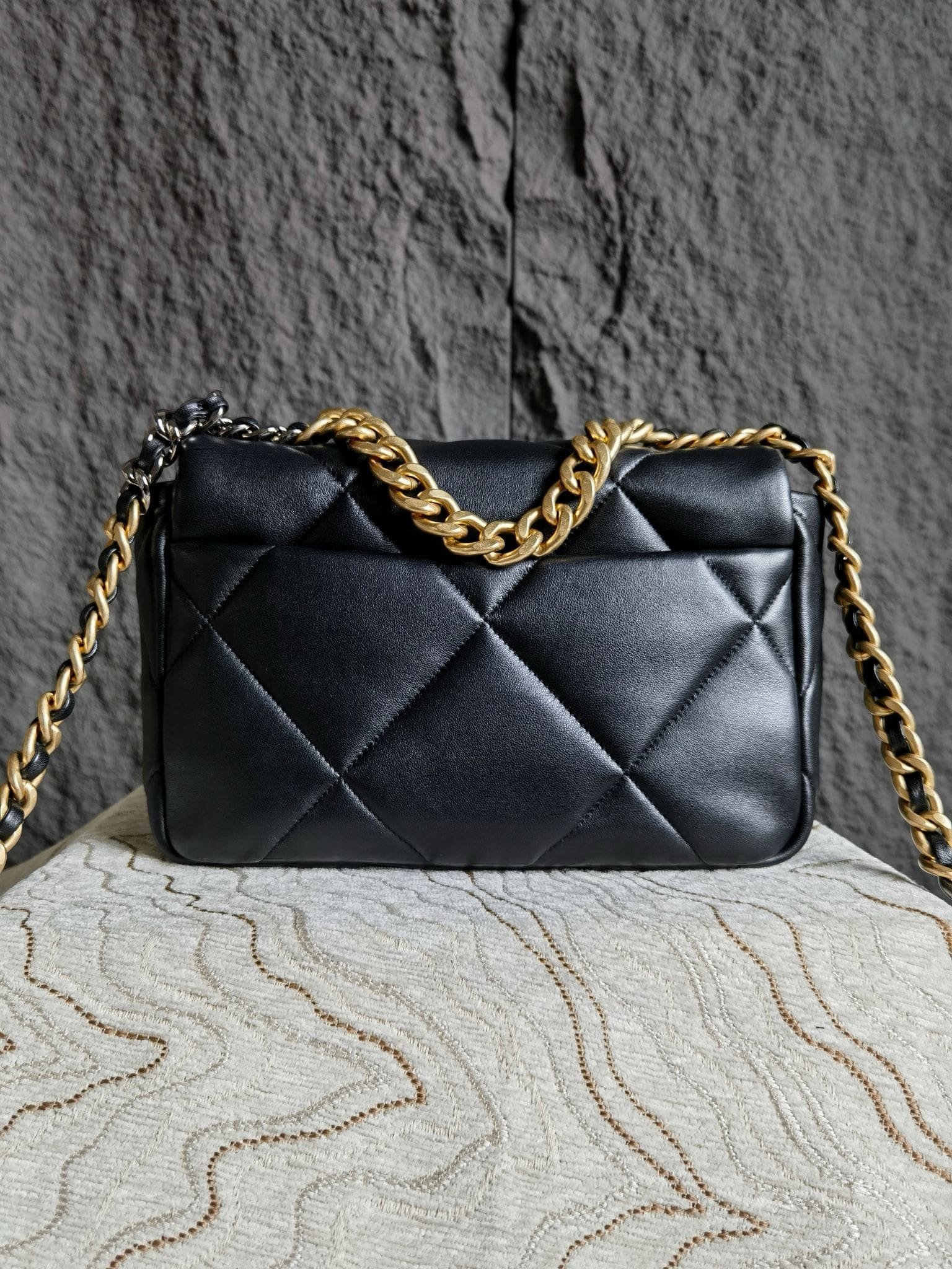 Ch**el 19 HANDBAG AS1160 Top quality version